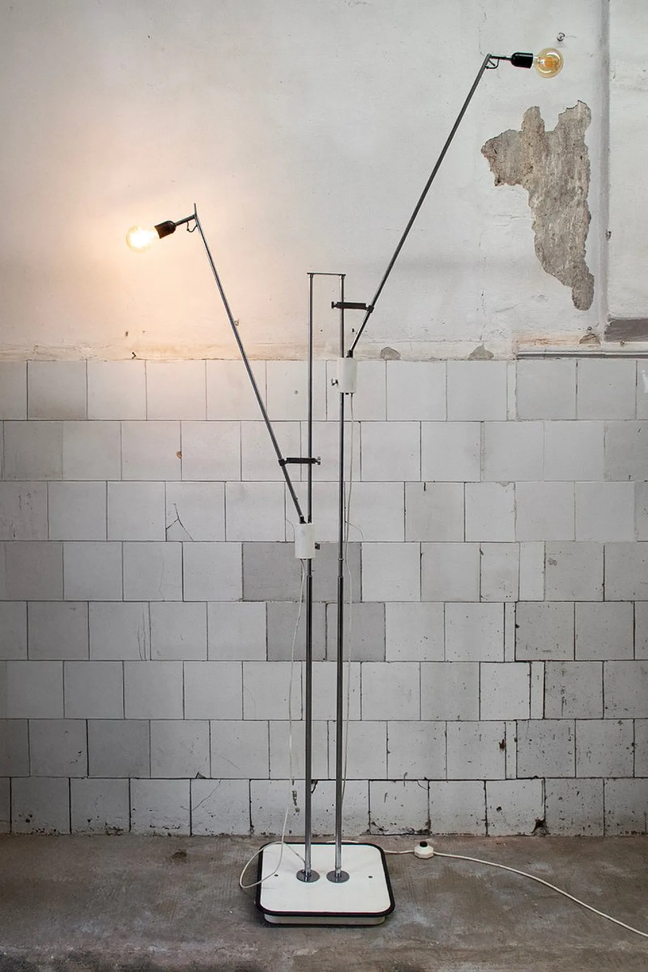 Lampada da terra a due luci regolabile, anni '70 2
