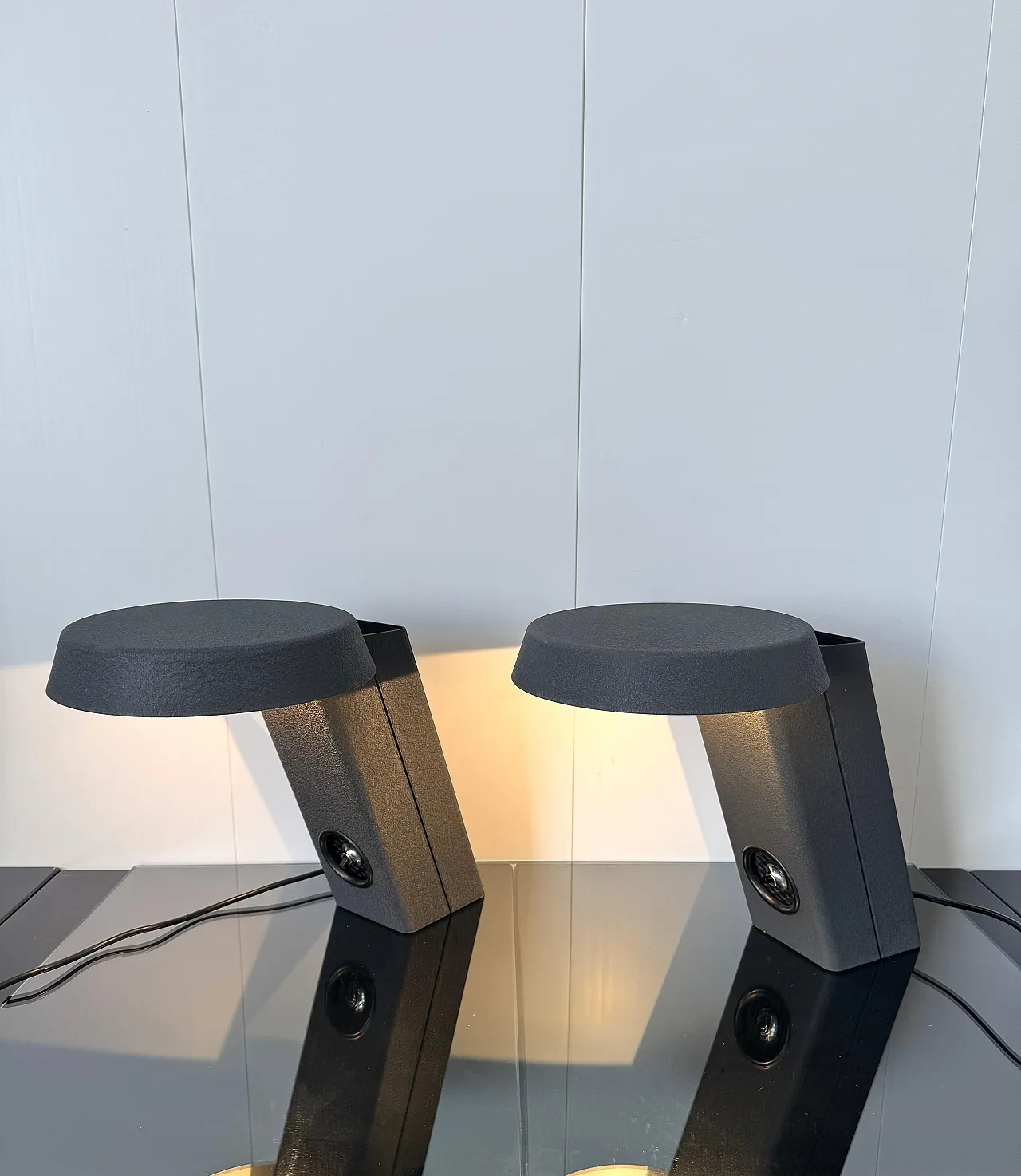 Pair of lamps mod. 607 by Gino Sarfatti for Arteluce, 1970s 15