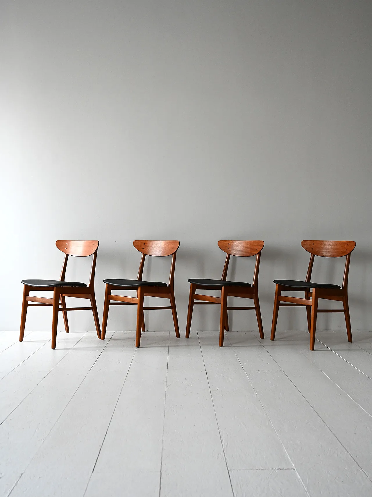 4 Teak Farsrup Danish chairs, 60s 1