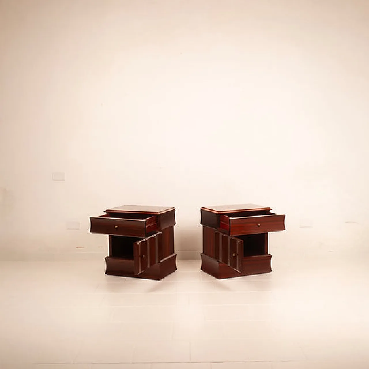 Coppia di comodini Tartaro Scultura 99, anni '60 12