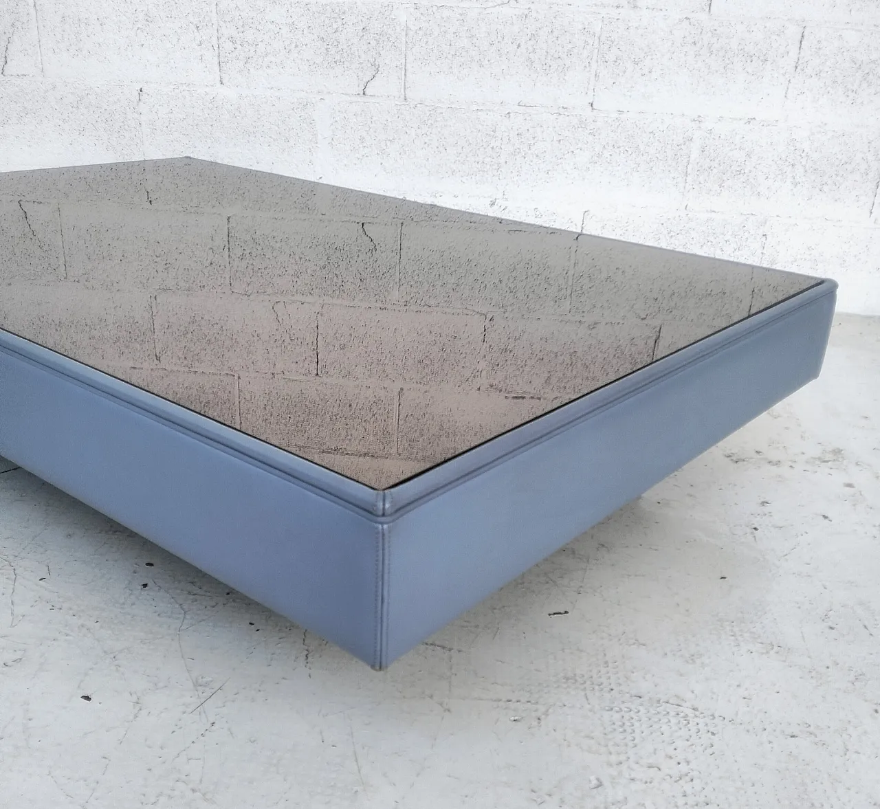 Coffee table by Luigi Massoni for Poltrona Frau 70's 5