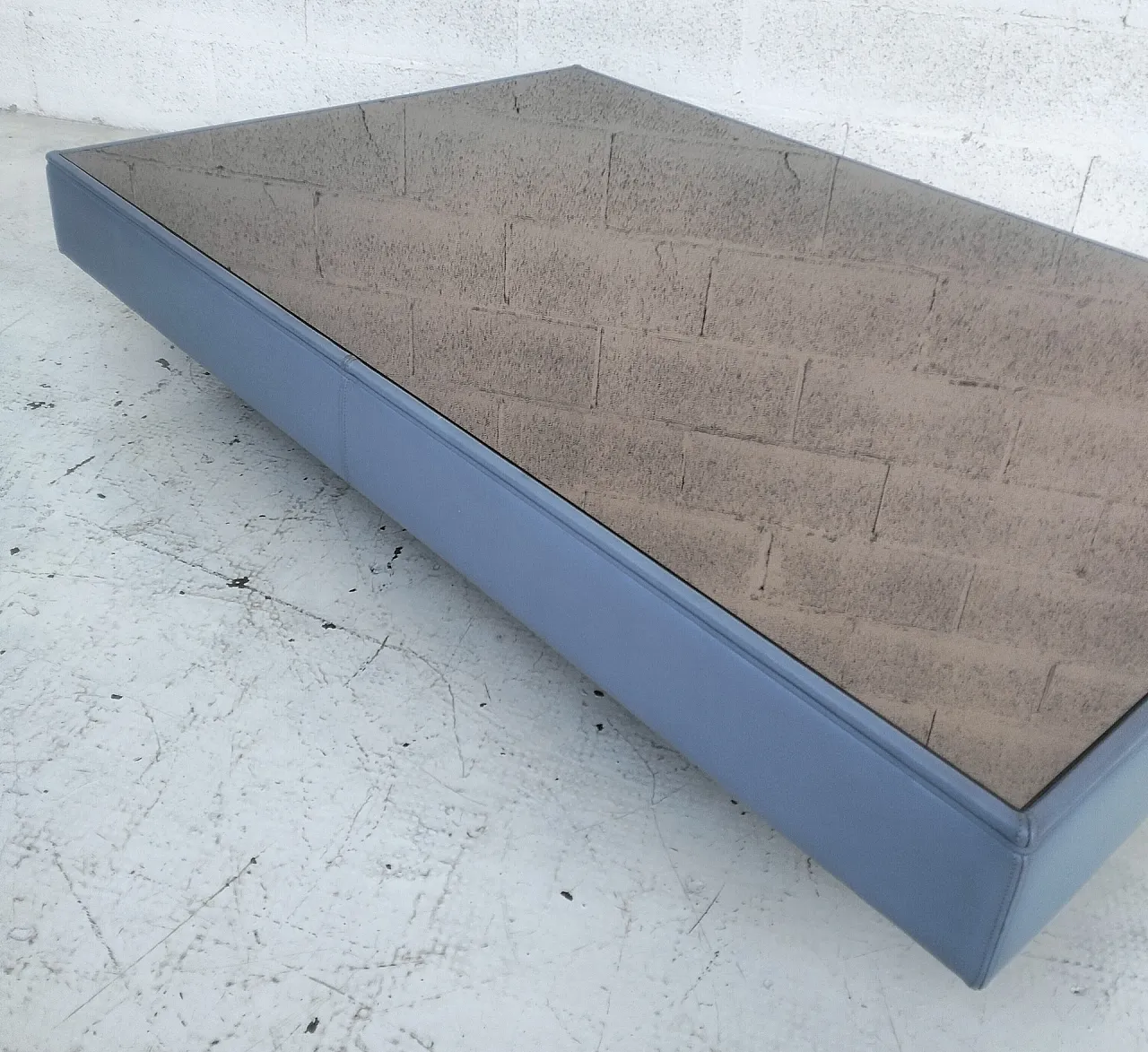 Coffee table by Luigi Massoni for Poltrona Frau 70's 7