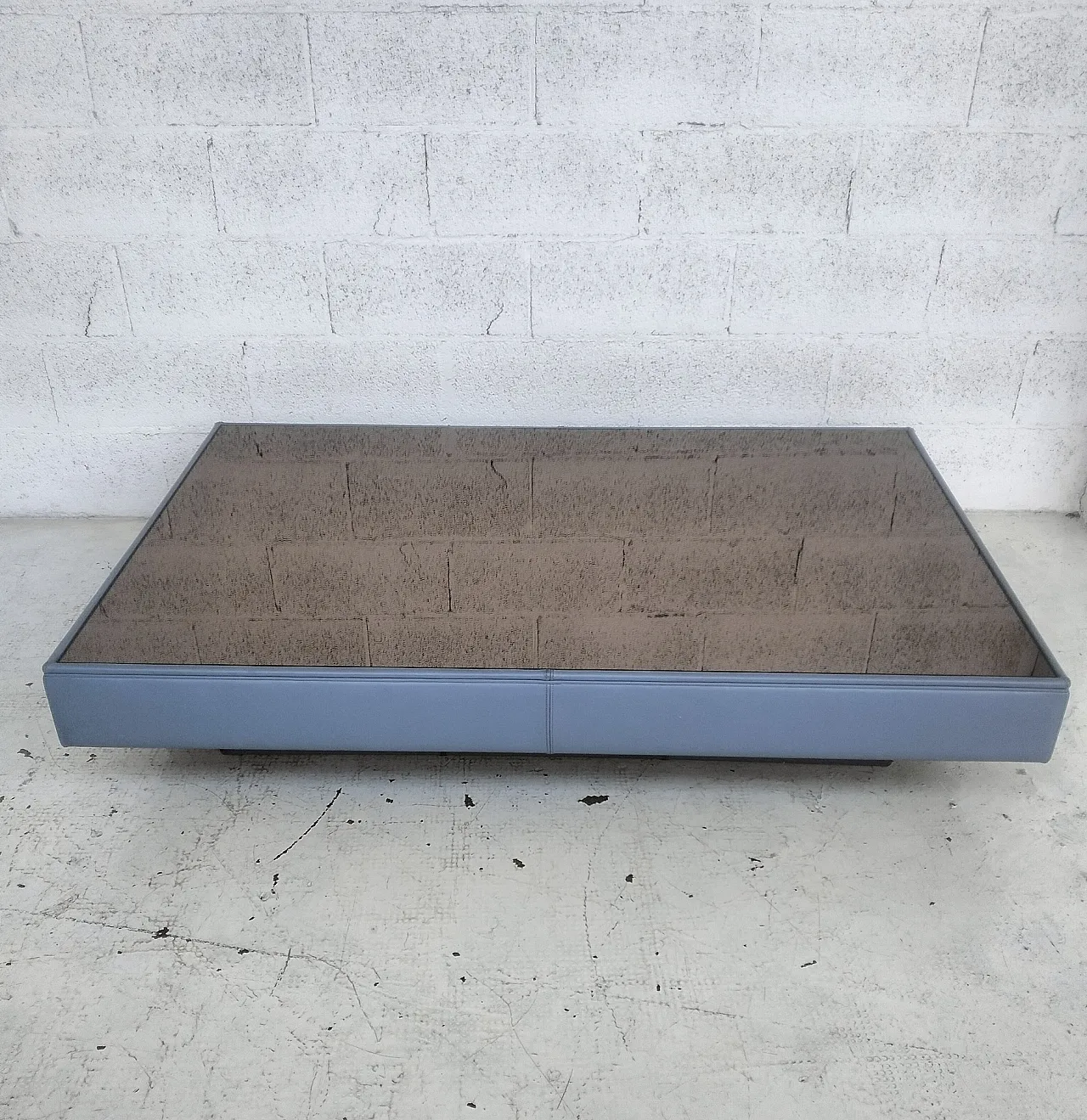 Coffee table by Luigi Massoni for Poltrona Frau 70's 9