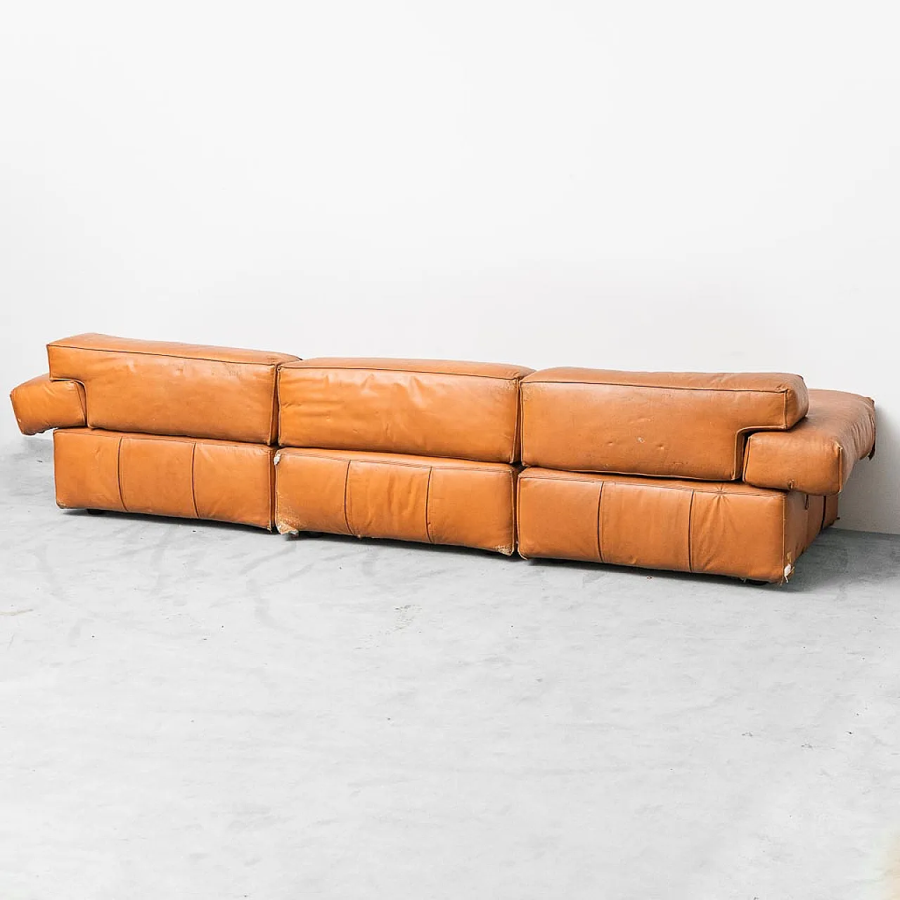 3 -seater modular sofa in brown leather, 70s 5