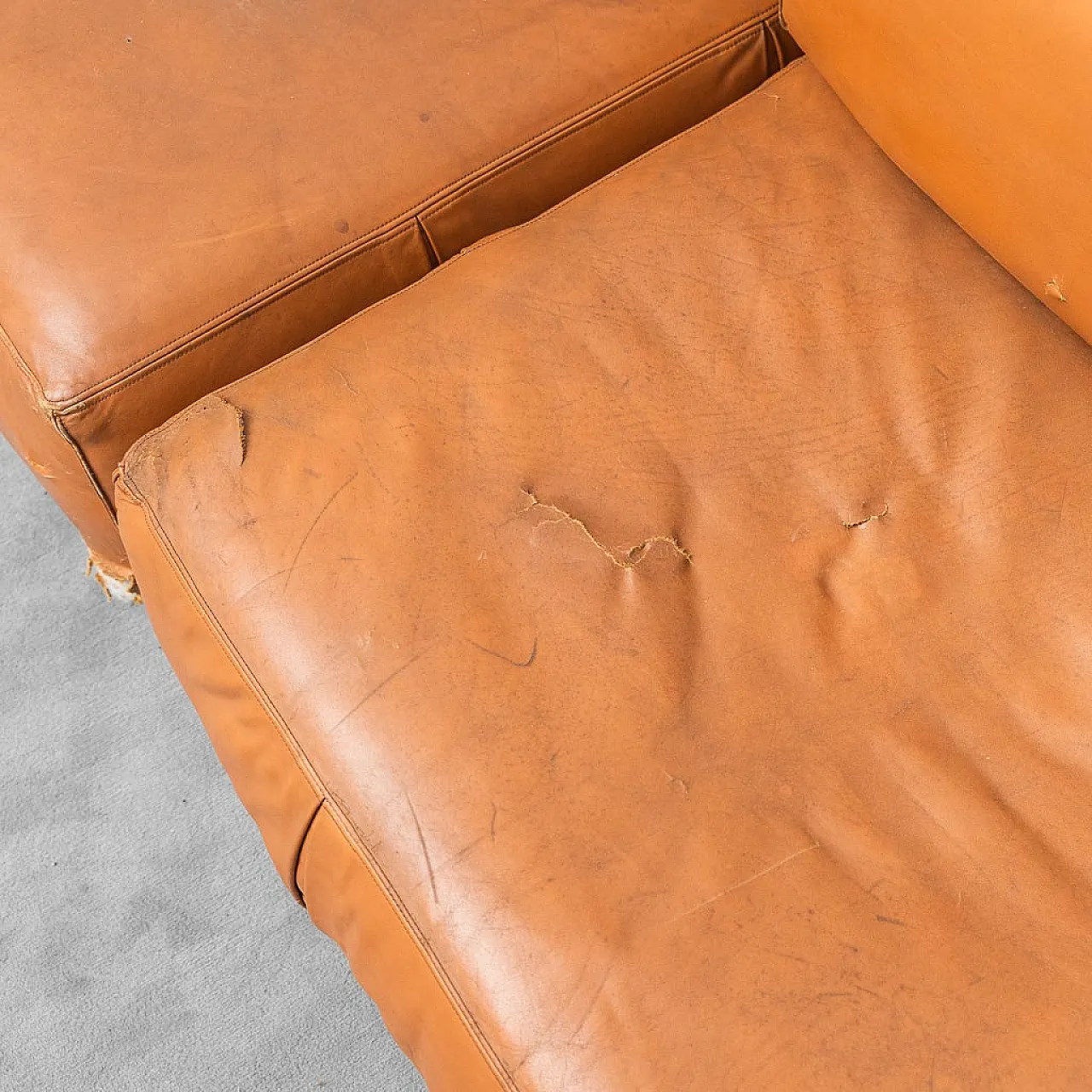 3 -seater modular sofa in brown leather, 70s 11