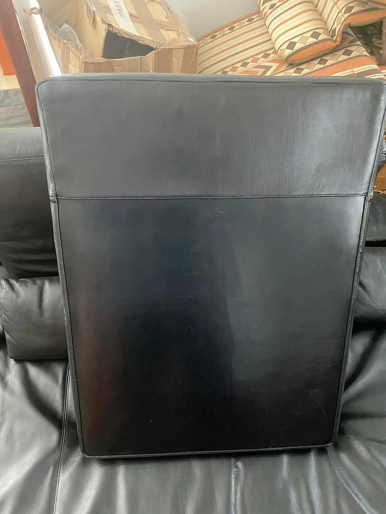 Divano Domino in pelle di Massimo Morozzi per Cassina, anni '80 13