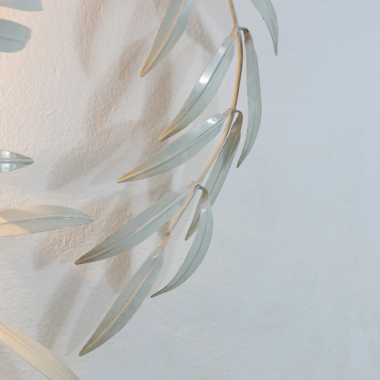 Grande lampada da muro in metallo, anni '70 4