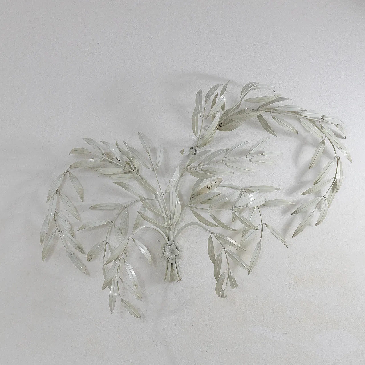 Grande lampada da muro in metallo, anni '70 5