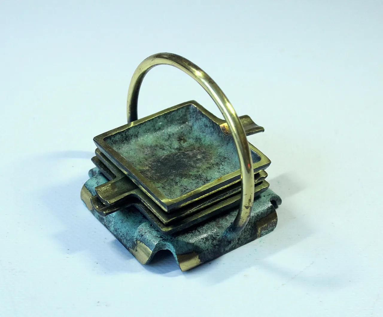 1950s - stackable ashtrays bronze/brass 4