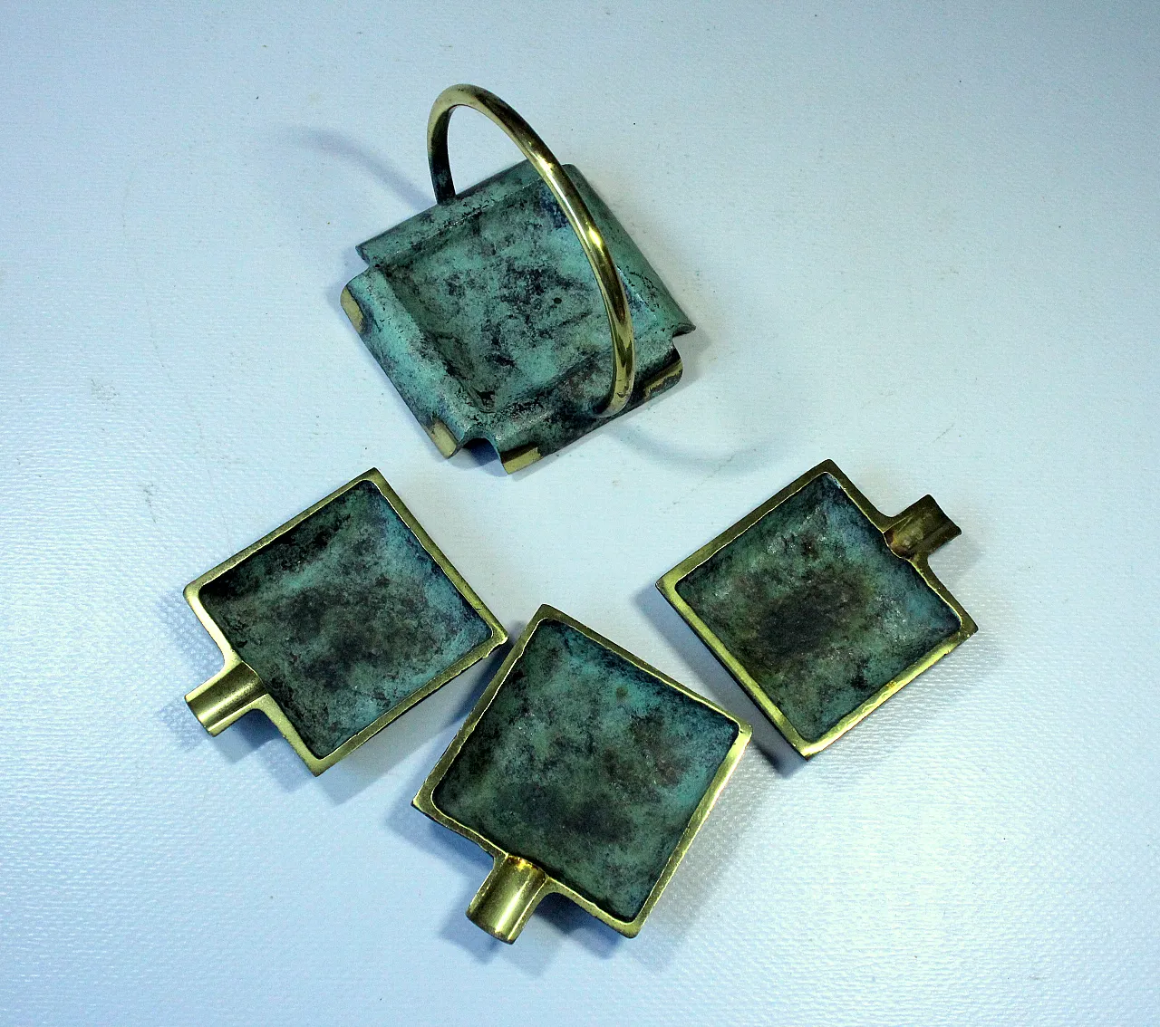 1950s - stackable ashtrays bronze/brass 5