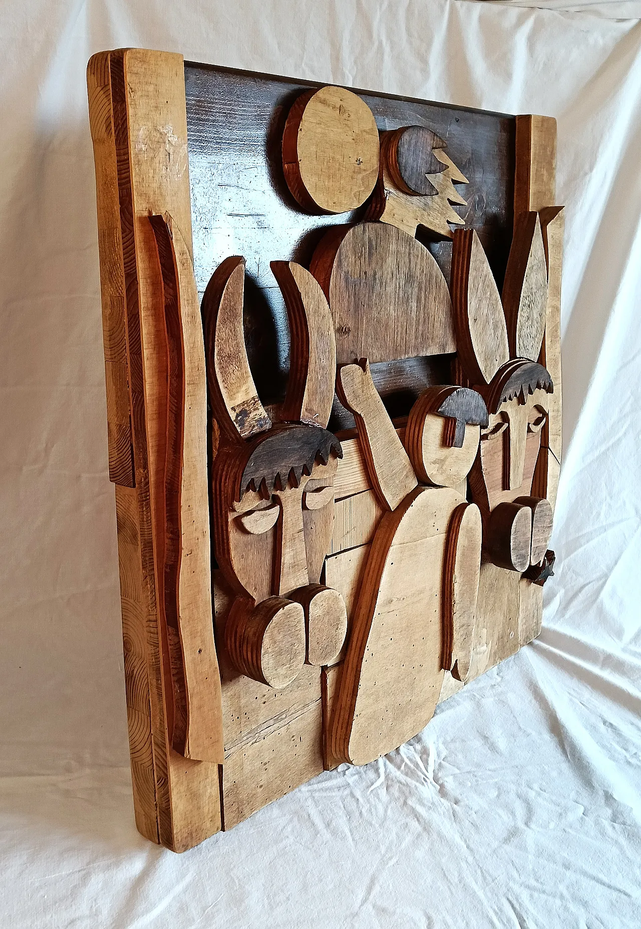 Formella in legno, rappresentazione della Nativita' anni '80 25