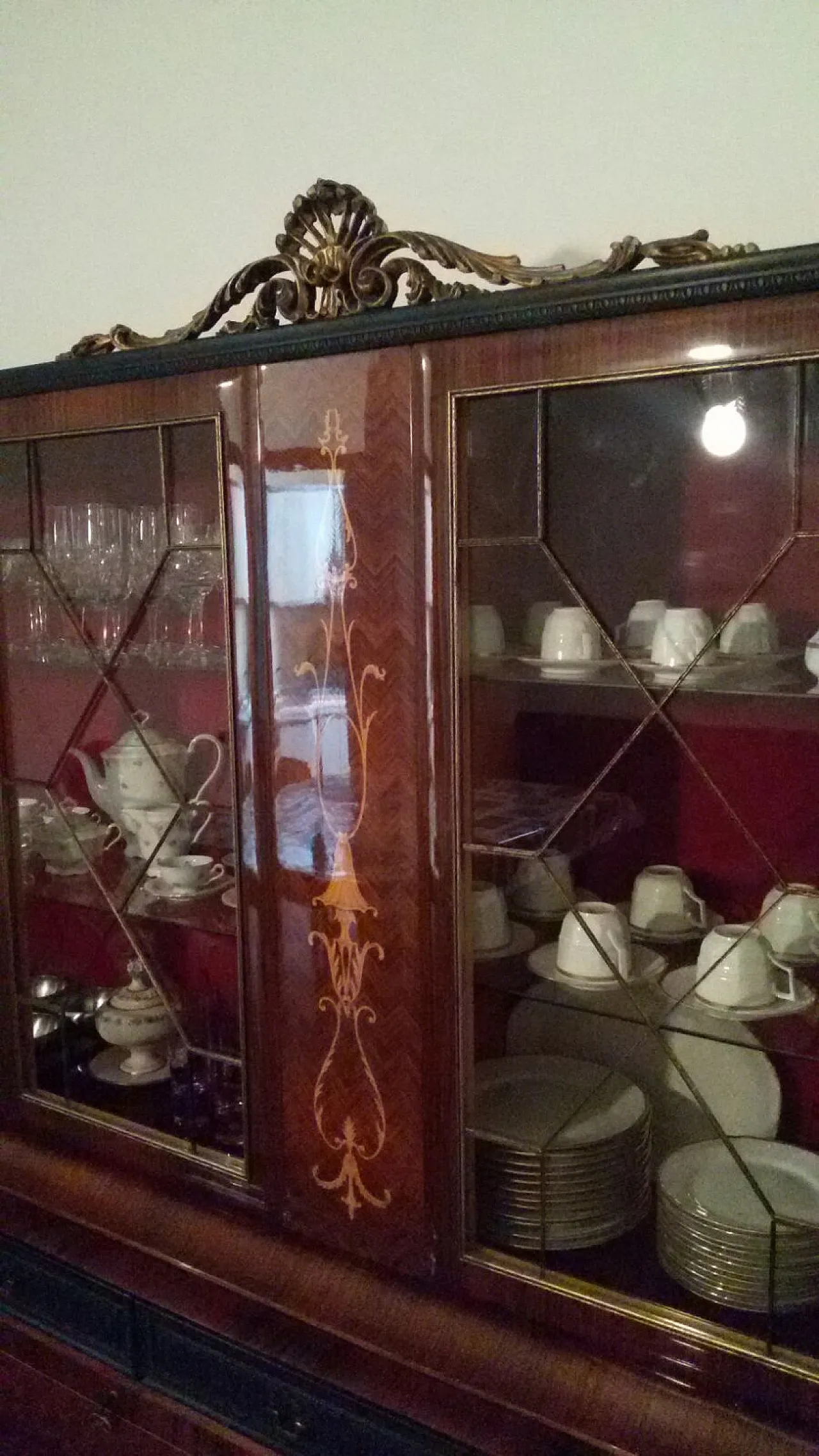 Glass cabinet, 60s 8