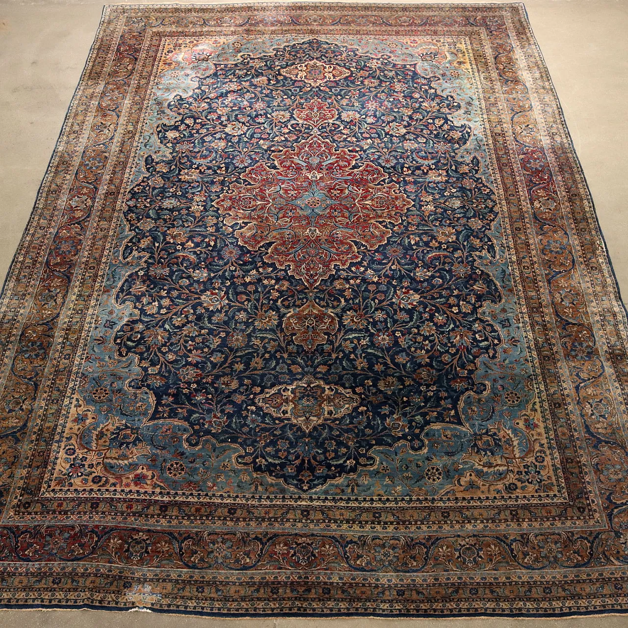 Thin knot Mashad rug in cotton and wool 1