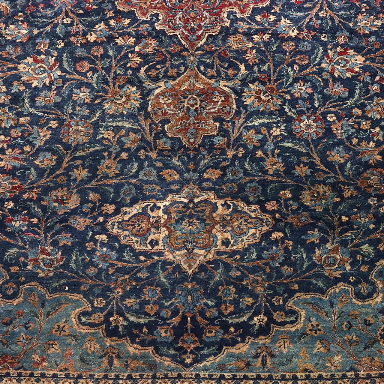 Thin knot Mashad rug in cotton and wool 4