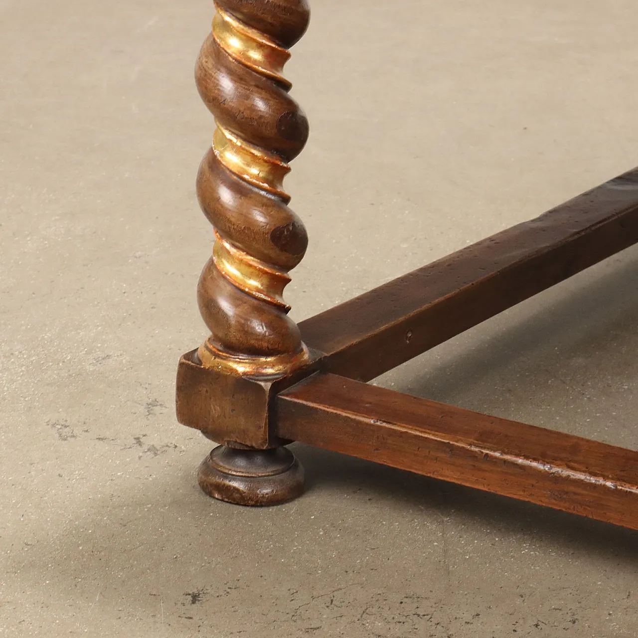 Walnut rectangular coffee table with twisted legs 5