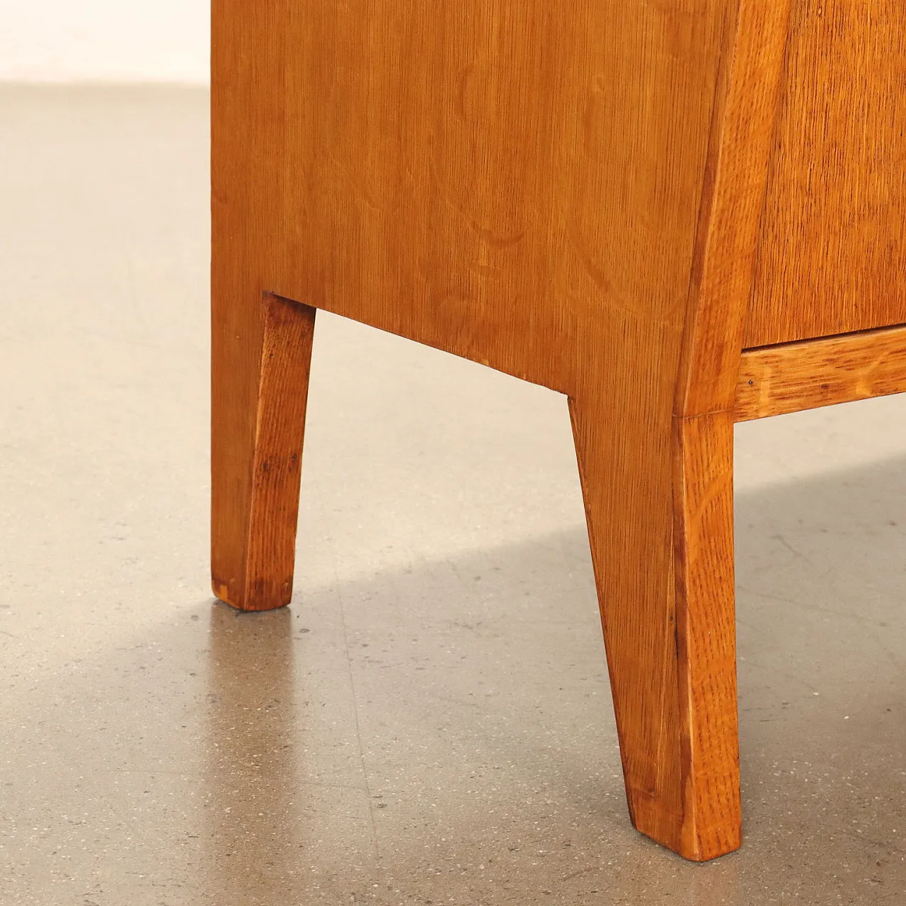 Oak veneered bookcase with sliding glass doors, 1950s 8