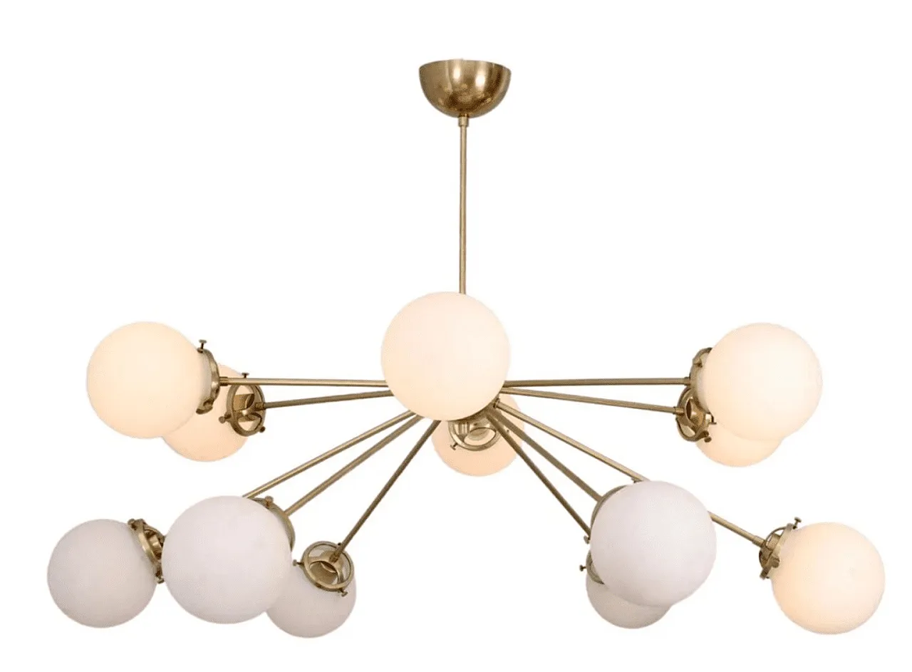 Lampadario Sputnik con 12 punti luce e sfere opaline bianche, anni '50 1