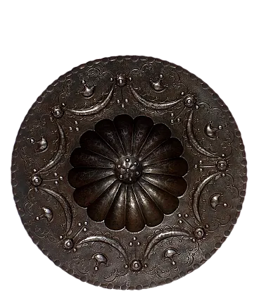 Piatto Liberty in ferro battuto di Savini, inizio '900