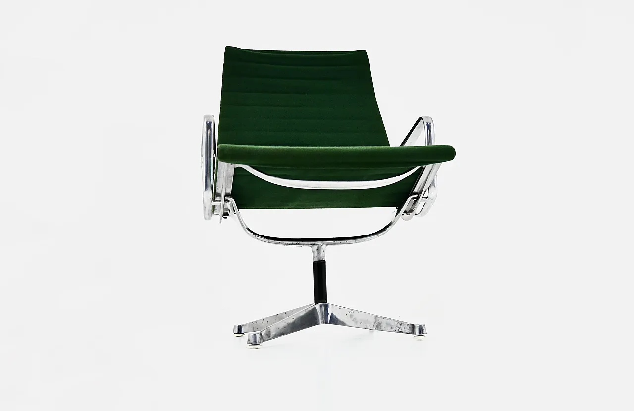 Green EA124 Plaveair di Charles e Ray Eames per Herman Miller, anni '70 8