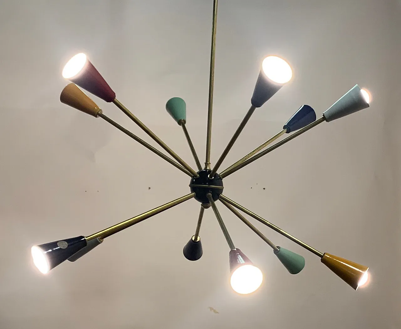 Lampadario Sputnik Stilnovo anni '50 a 12 braccia 2