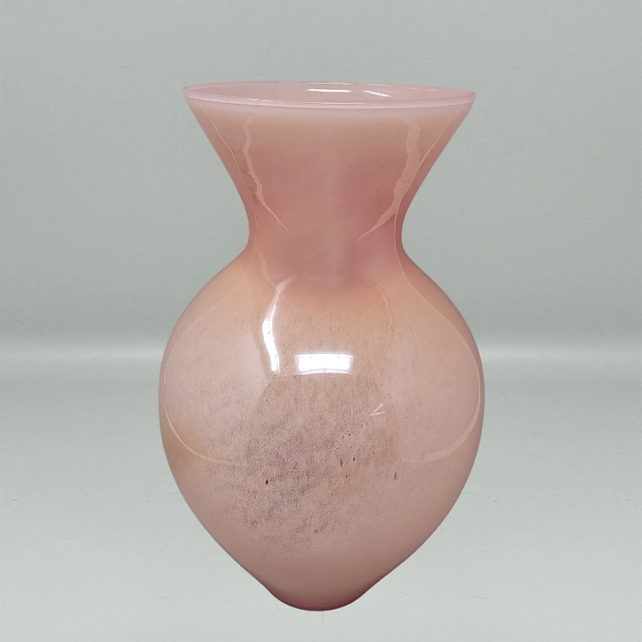 Pink Handcrafted Vase in Murano Glass by Master of the glass, 70s 2