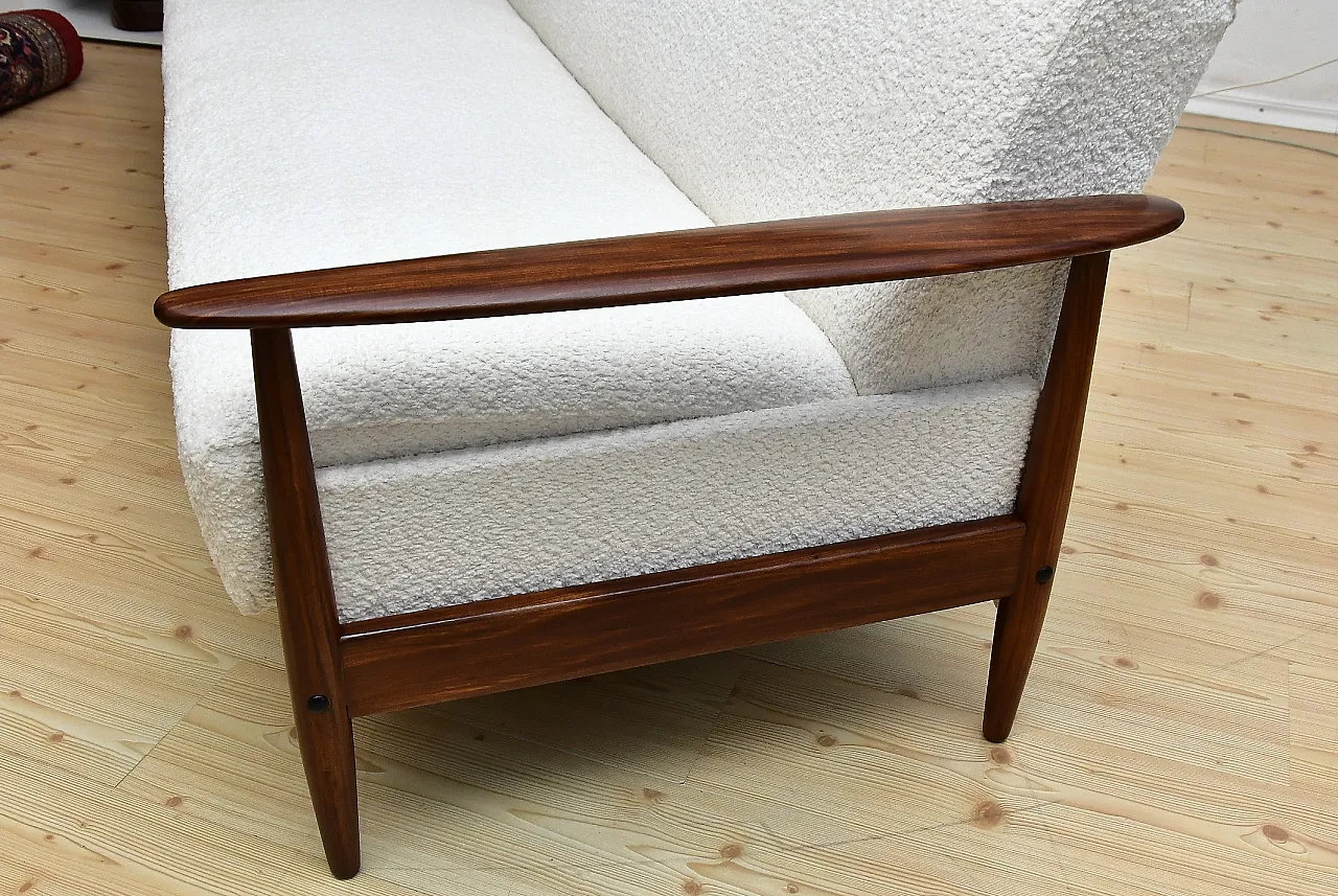 Scandinavian foldable Teak sofa in creamy white Bouclé, 1960s 10