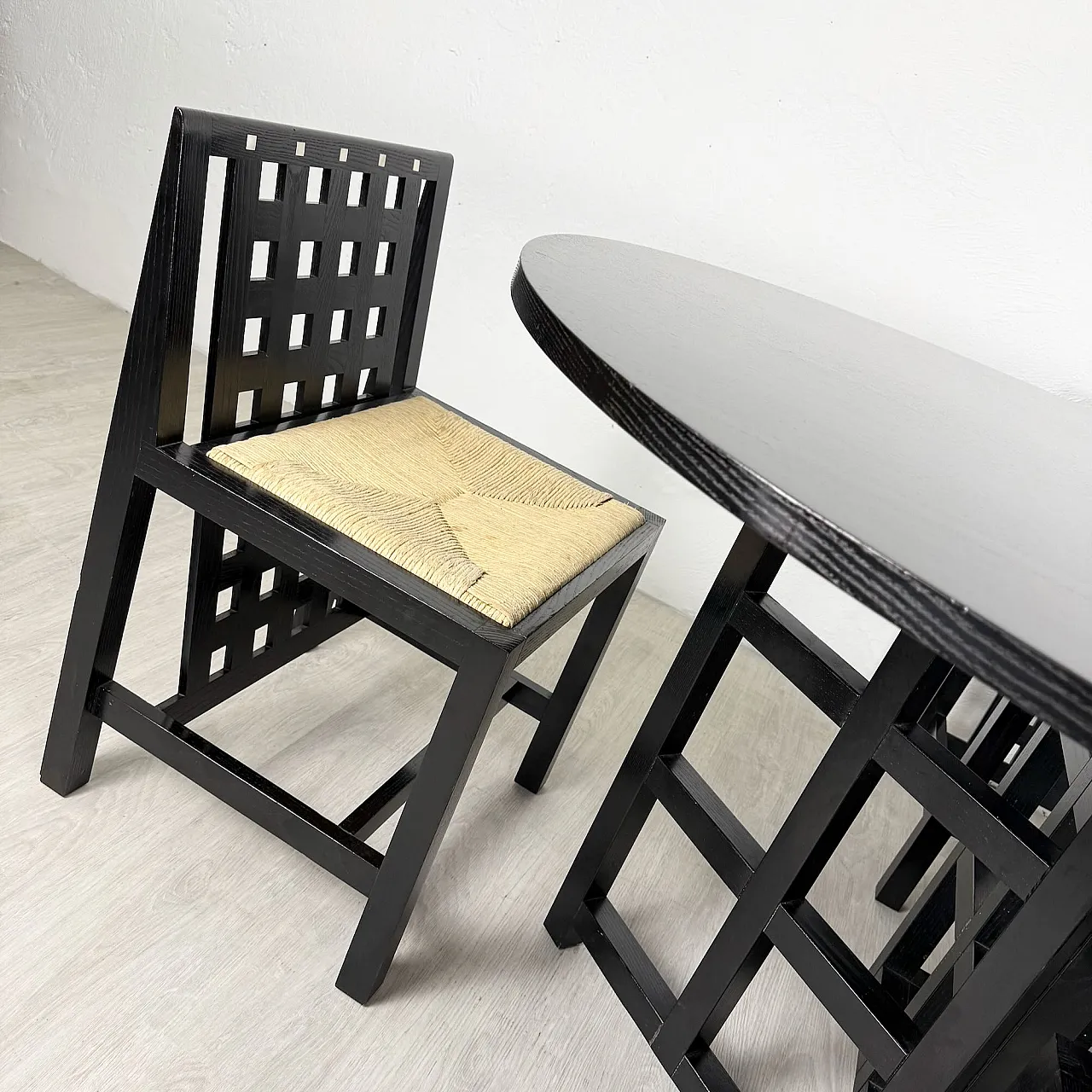 DS1 Table and Mackintosh DS2 chairs for Cassina, 70s 2