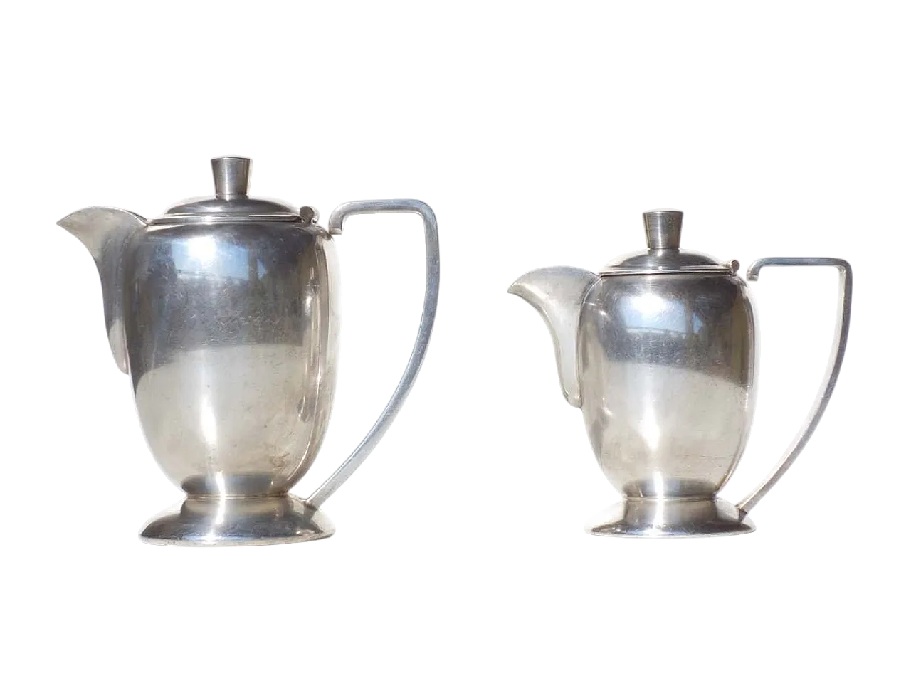Pair of silver Alpacca Hotel teapots, 1920s 9