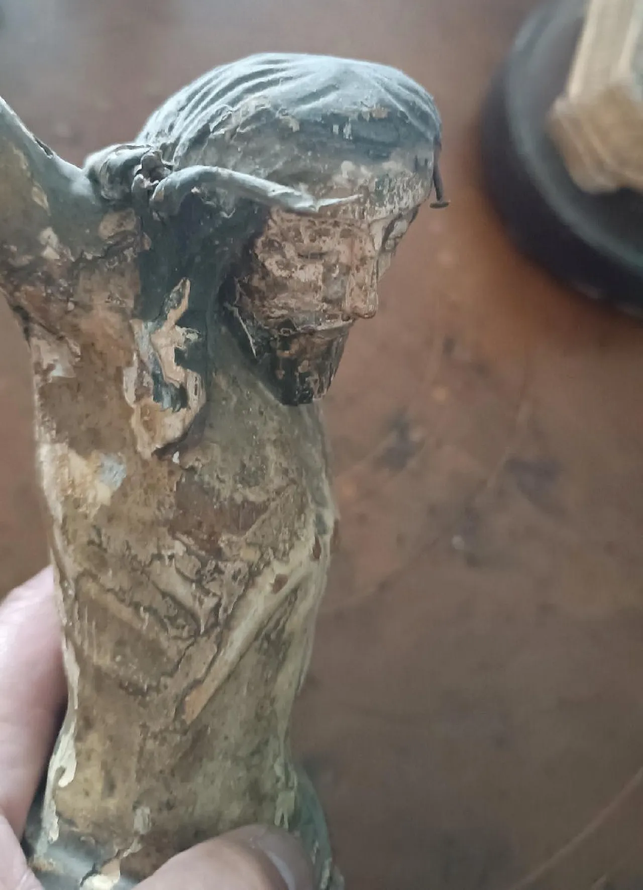 Antique Christ in polychrome wood, 18th century 7