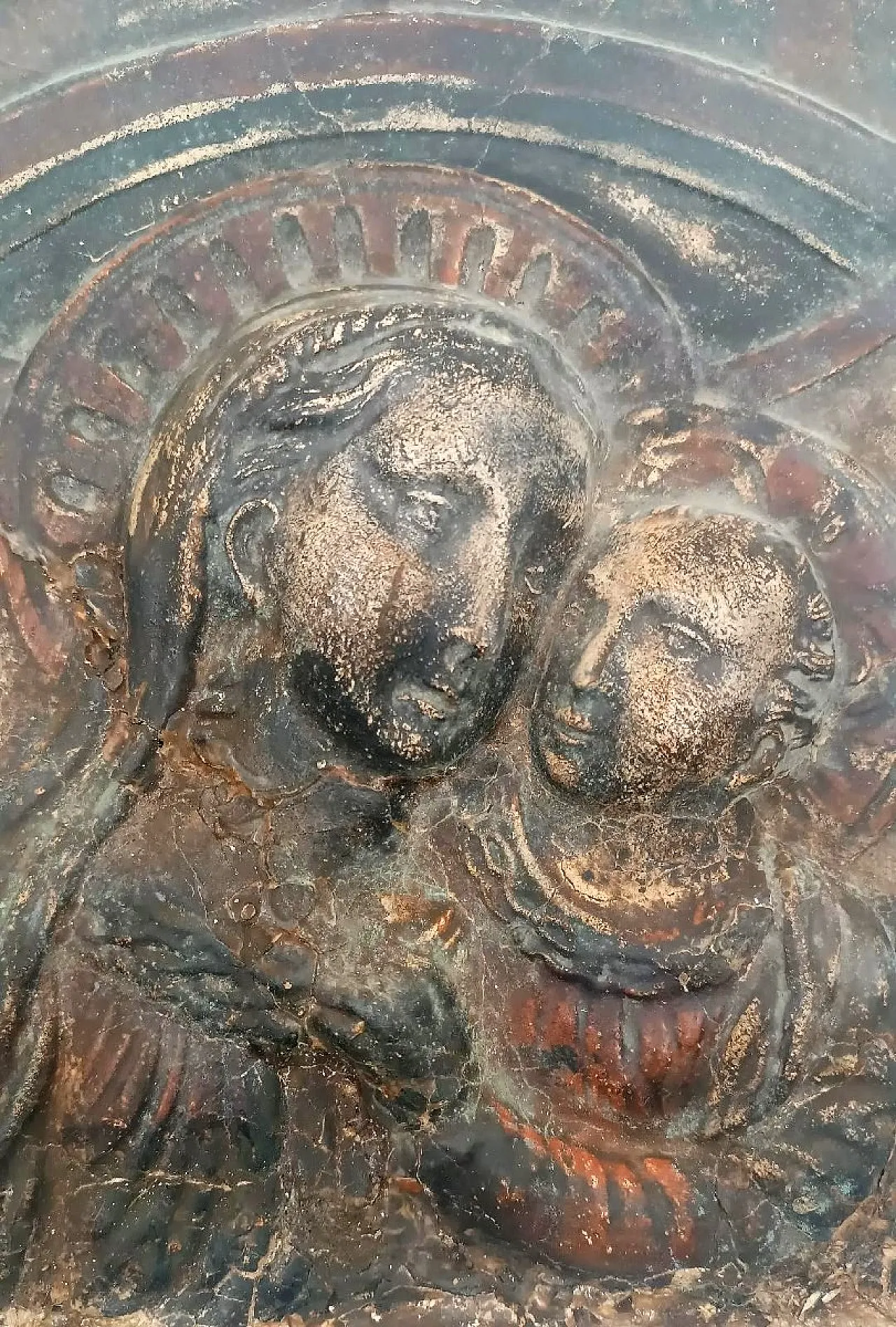 Virgin and Child in papier-mâché, 17th century 3