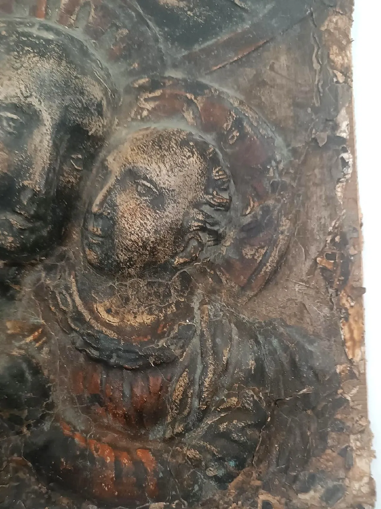 Virgin and Child in papier-mâché, 17th century 7