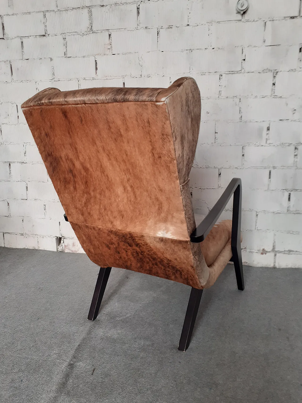 Poltrona pelle cavallino, anni '60 9