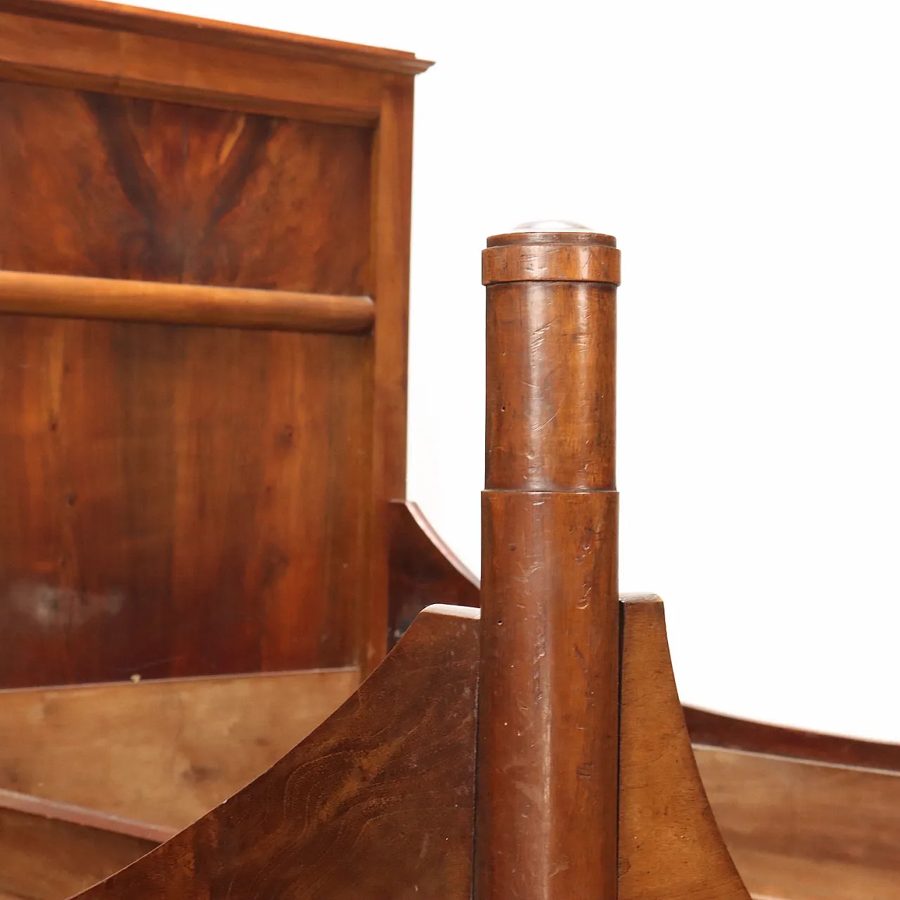 Letto matrimoniale Impero in noce, '800 3