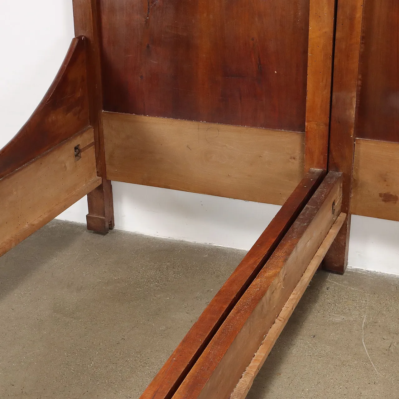 Letto matrimoniale Impero in noce, '800 8