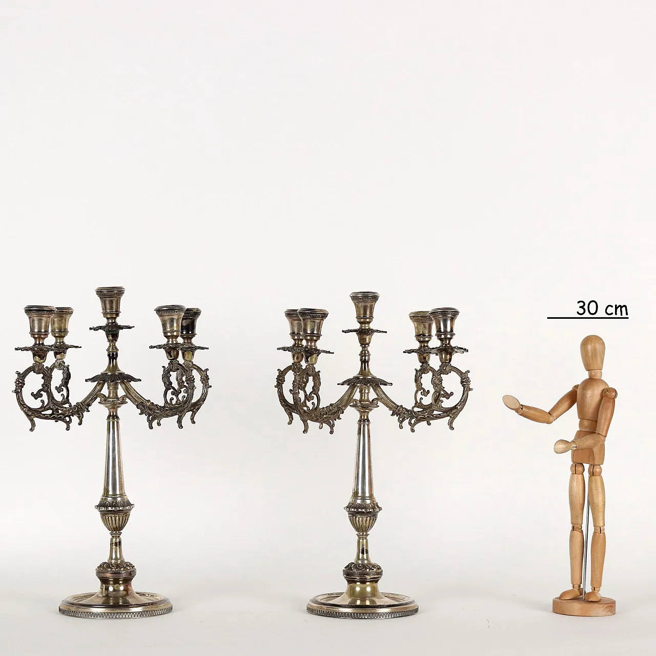 Coppia di candelabri in argento di Brandimarte 2