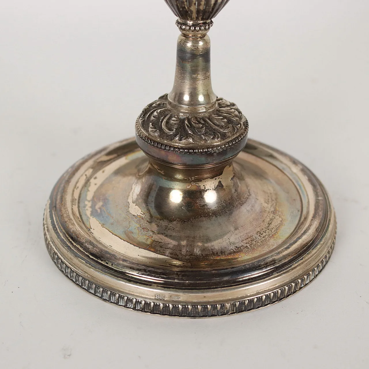 Coppia di candelabri in argento di Brandimarte 10