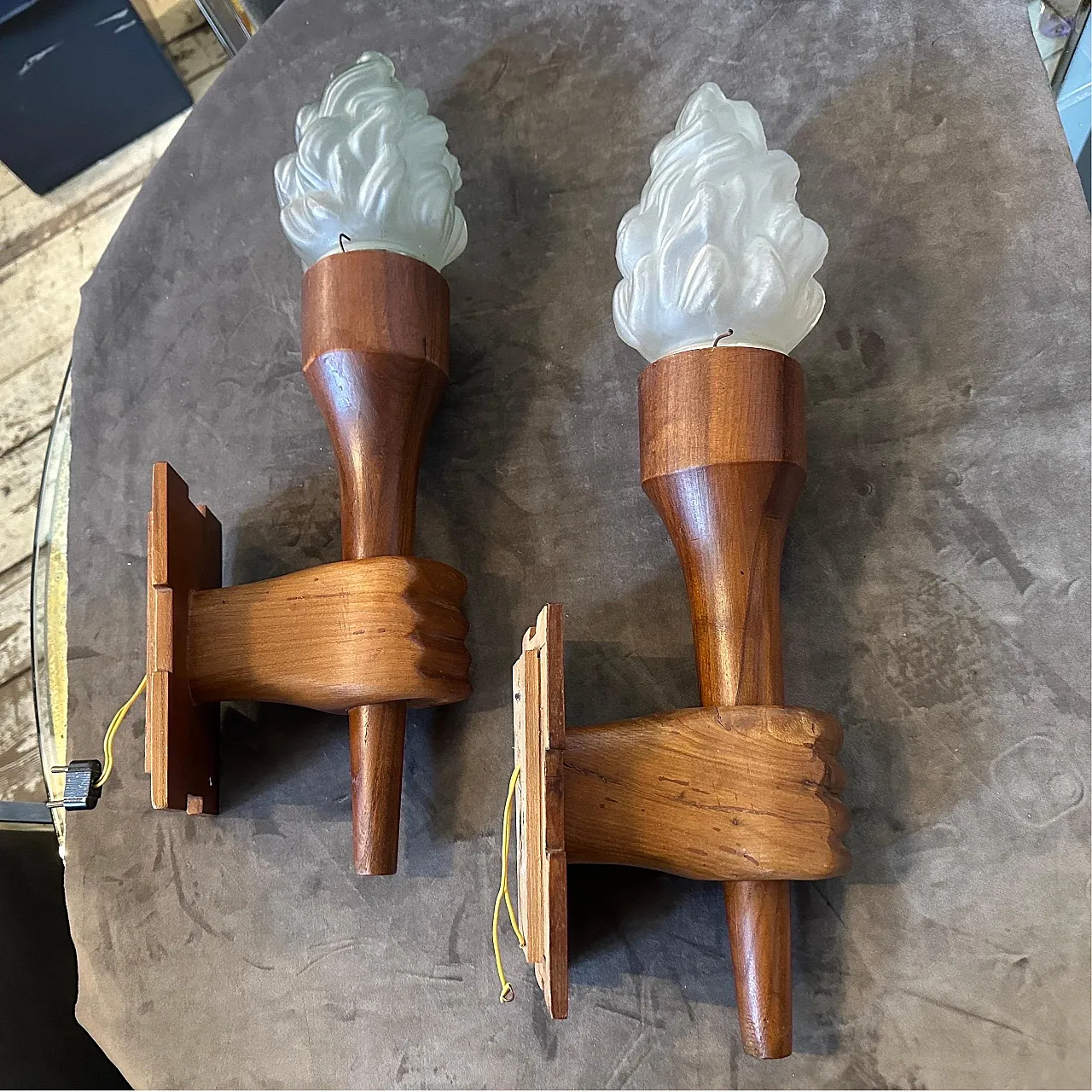 Pair of wall lamps in wood and glass, 1940s 3