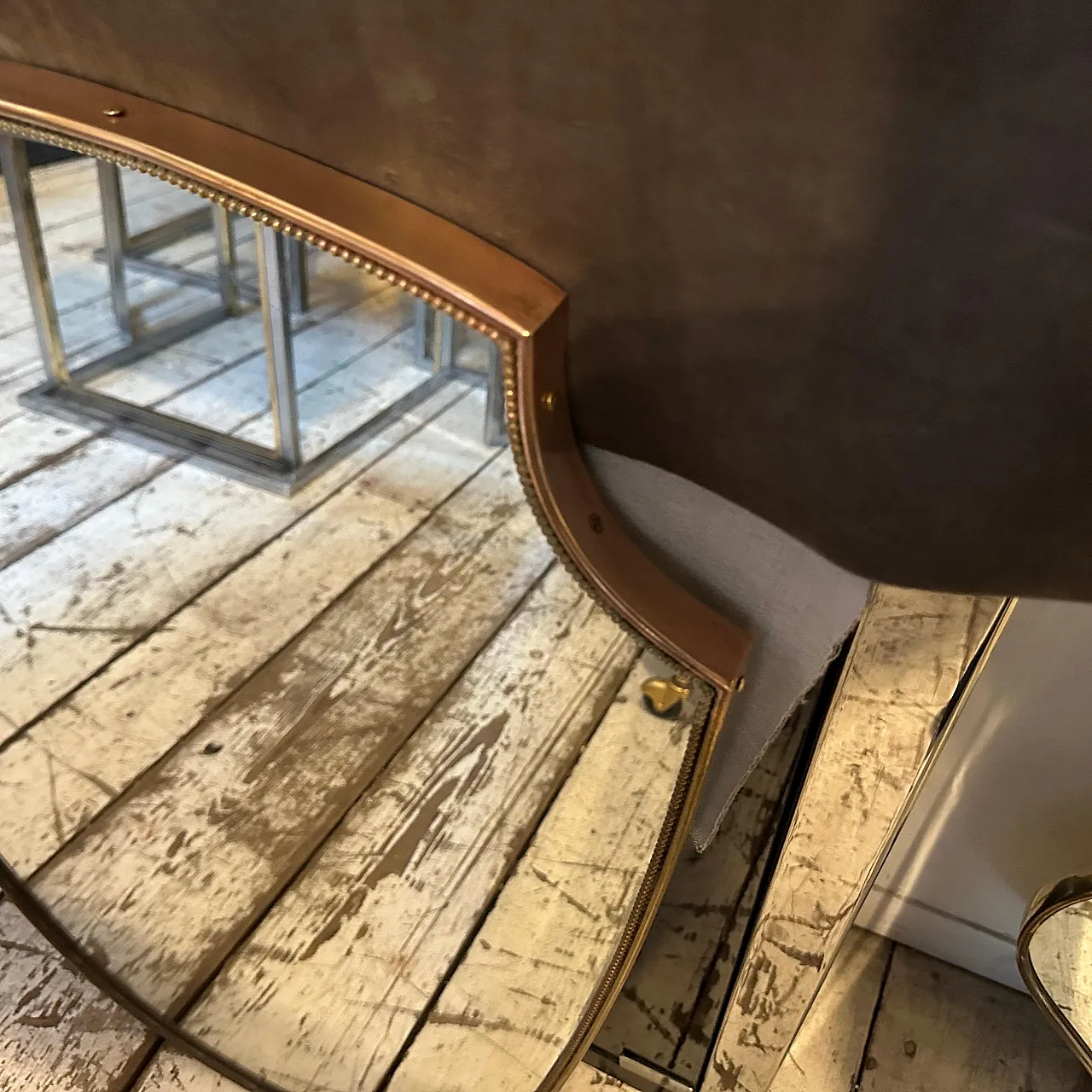 Specchio da parete a scudo in ottone di Gio Ponti, anni '60 7