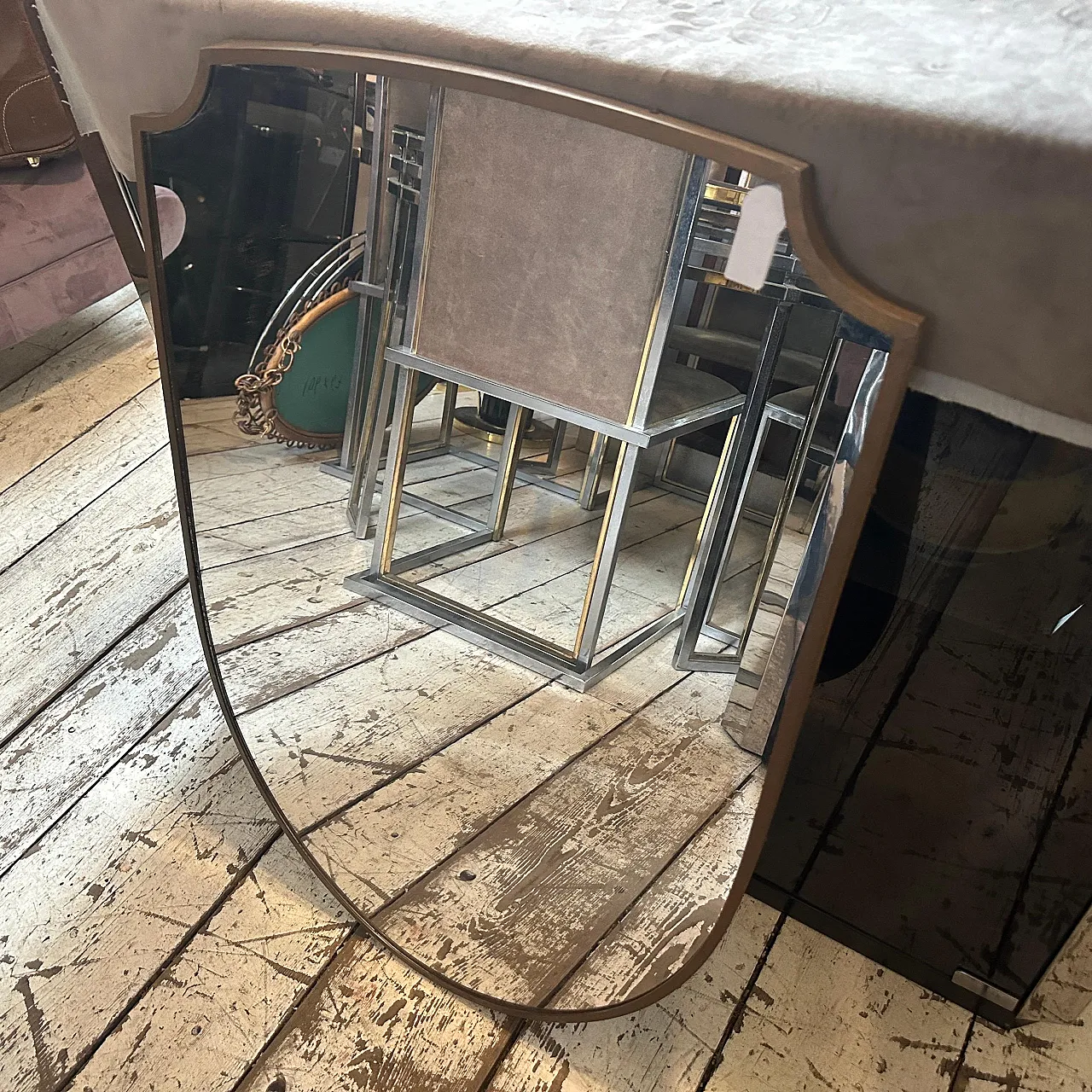 Specchio da parete a scudo in ottone di Gio Ponti, anni '50 8