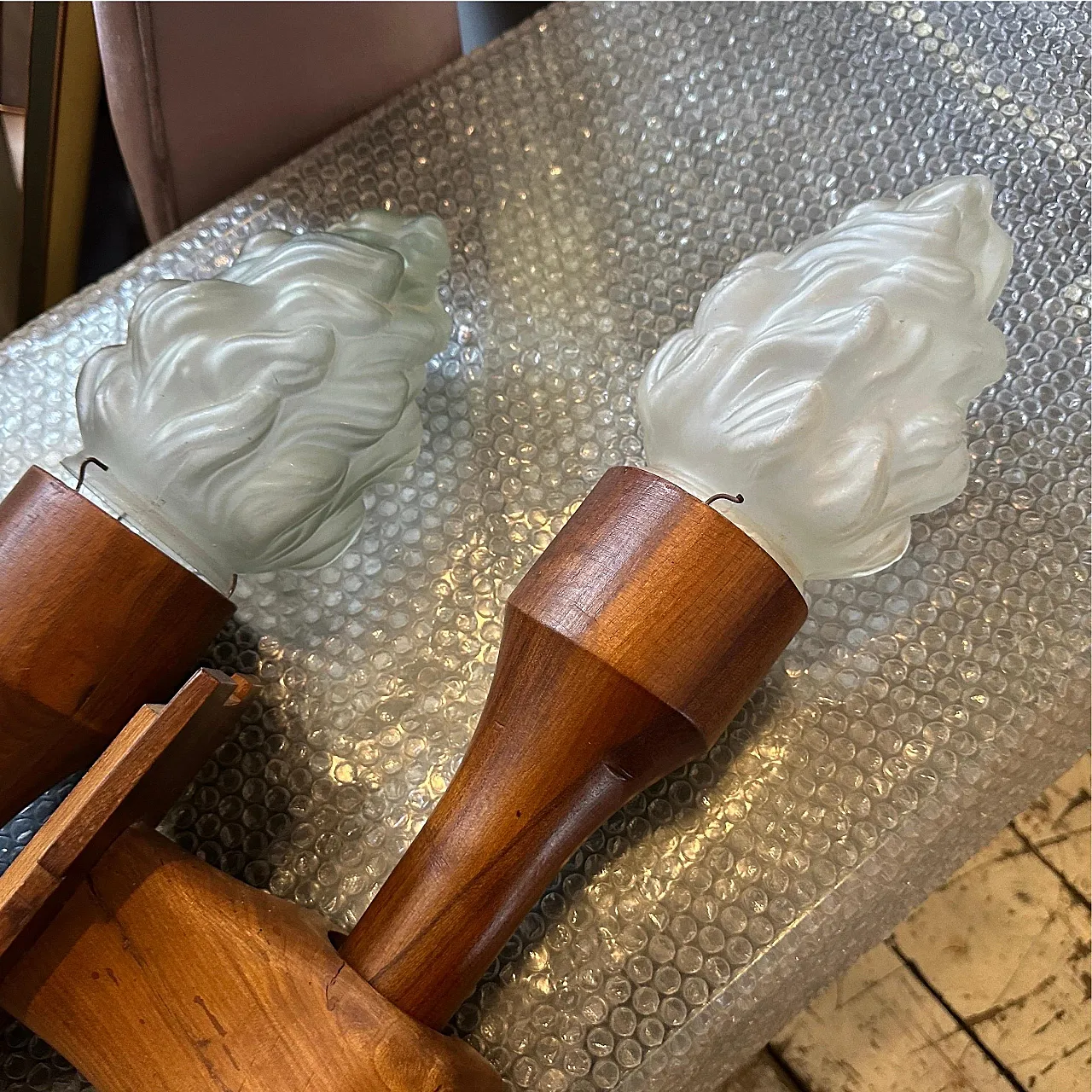 Pair of wall lamps in wood and glass, 1940s 17
