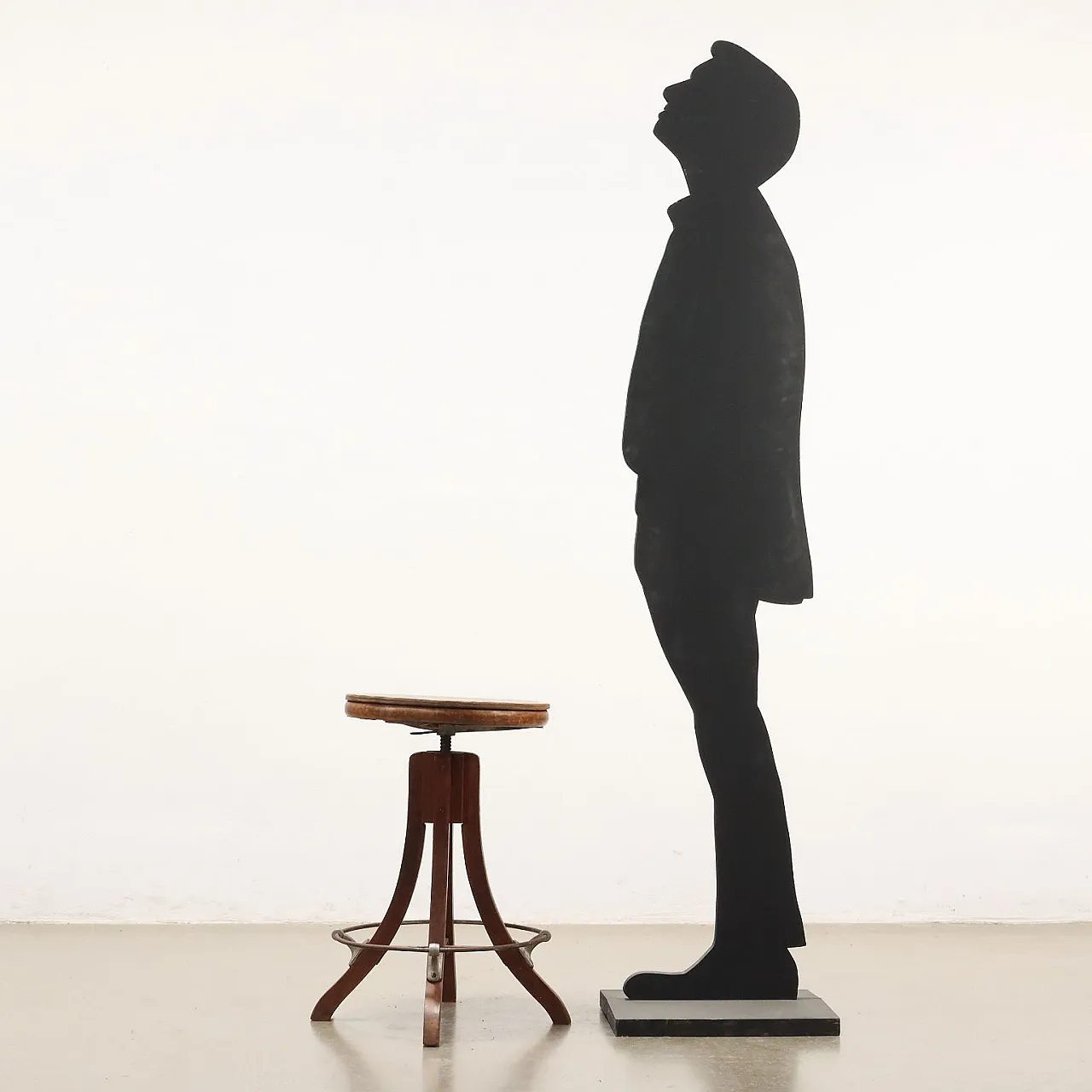 Stool in beechwood with metal footrest, 19th century 2