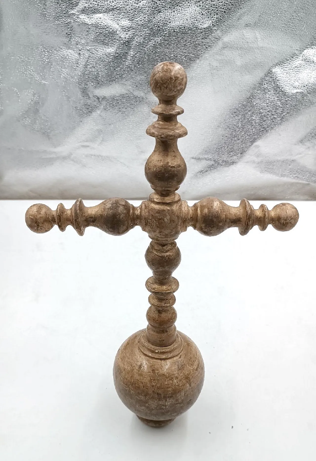 Large processional cross in gilded wood, 17th century 4