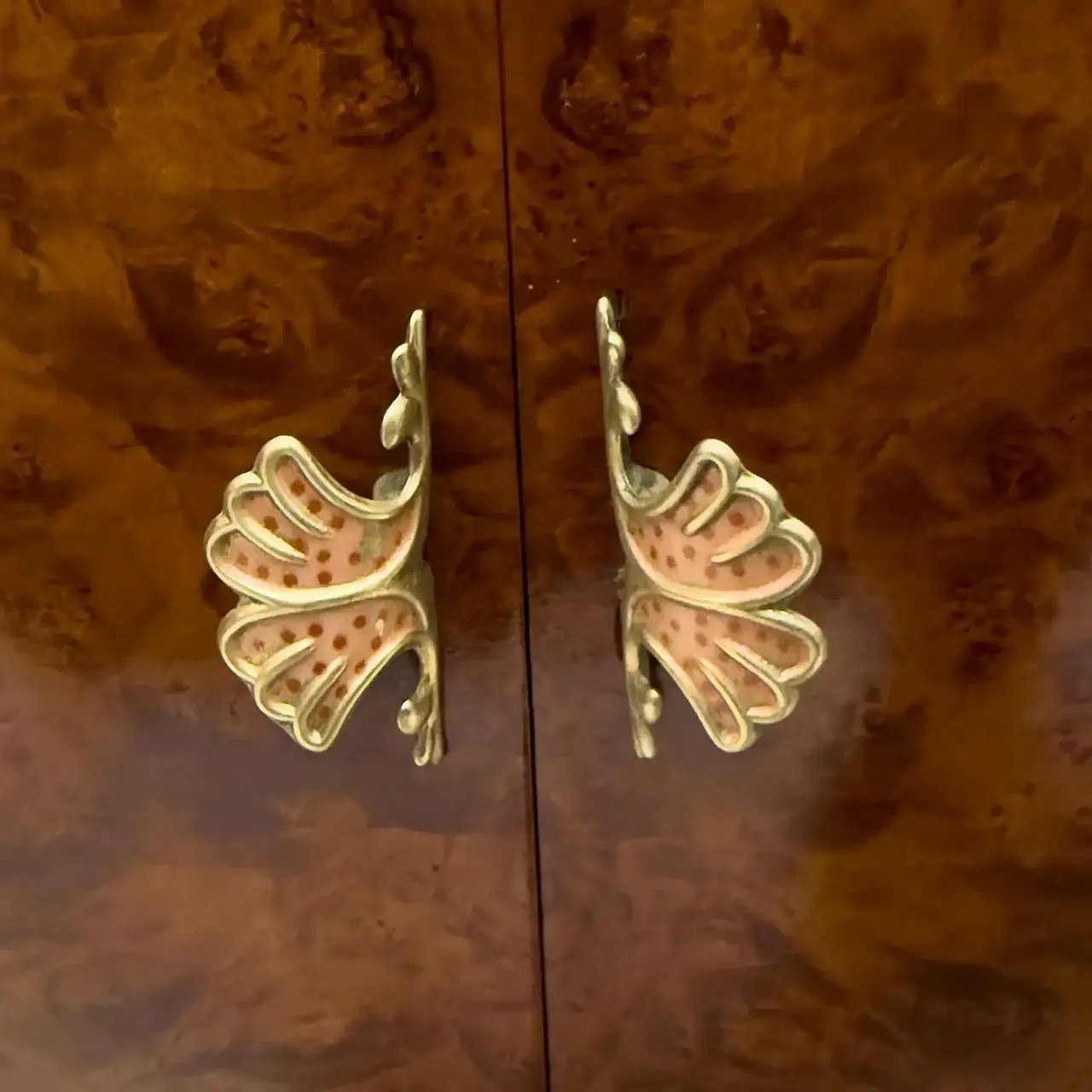 Coppia di comodini in noce e radice di Thuja, anni '50 5