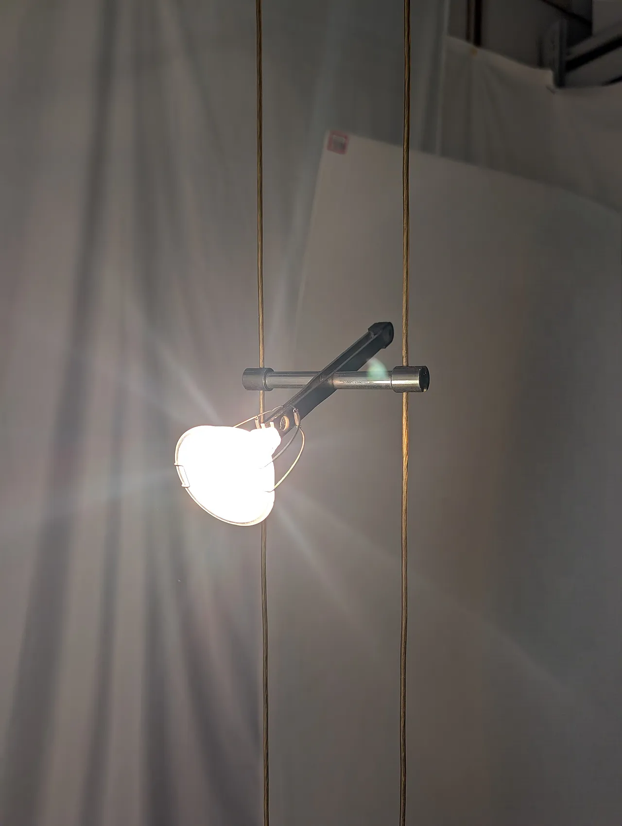 Piantana da soffitto mod. Taitù di G. Raimondi per Valenti anni 80 10