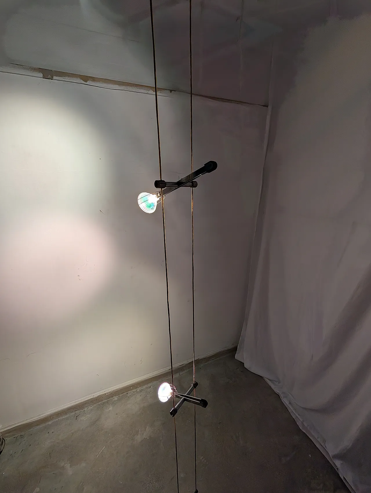 Piantana da soffitto mod. Taitù di G. Raimondi per Valenti anni 80 11