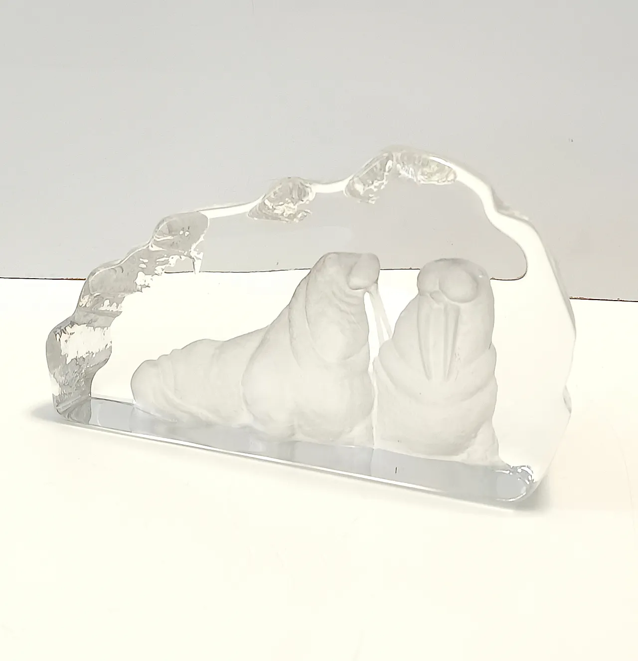 Etched lass with Walruses by Mats Jonasson for by Kosta Boda, 70s 6