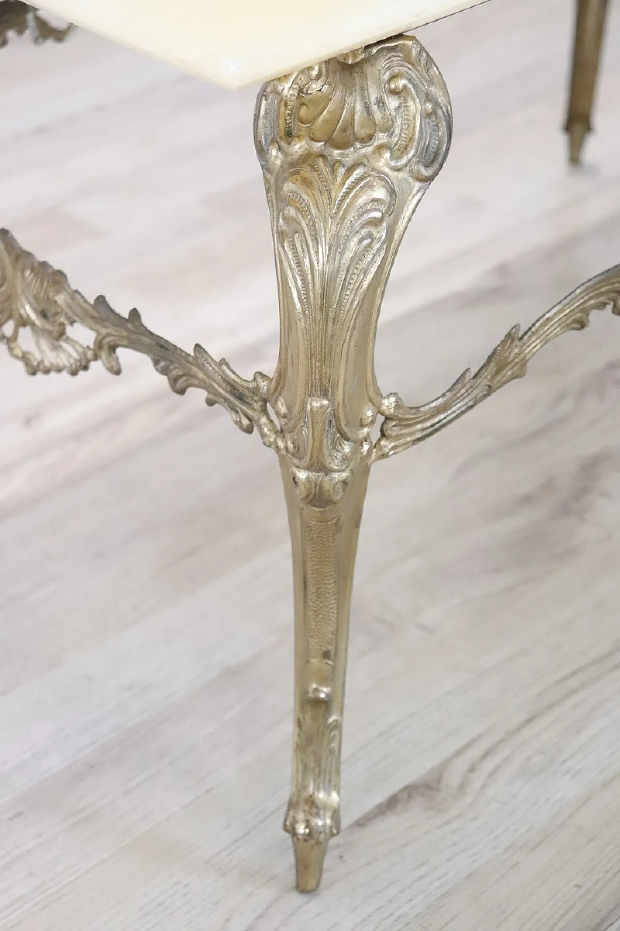 Tavolino da salotto in bronzo e onice, 1970 6