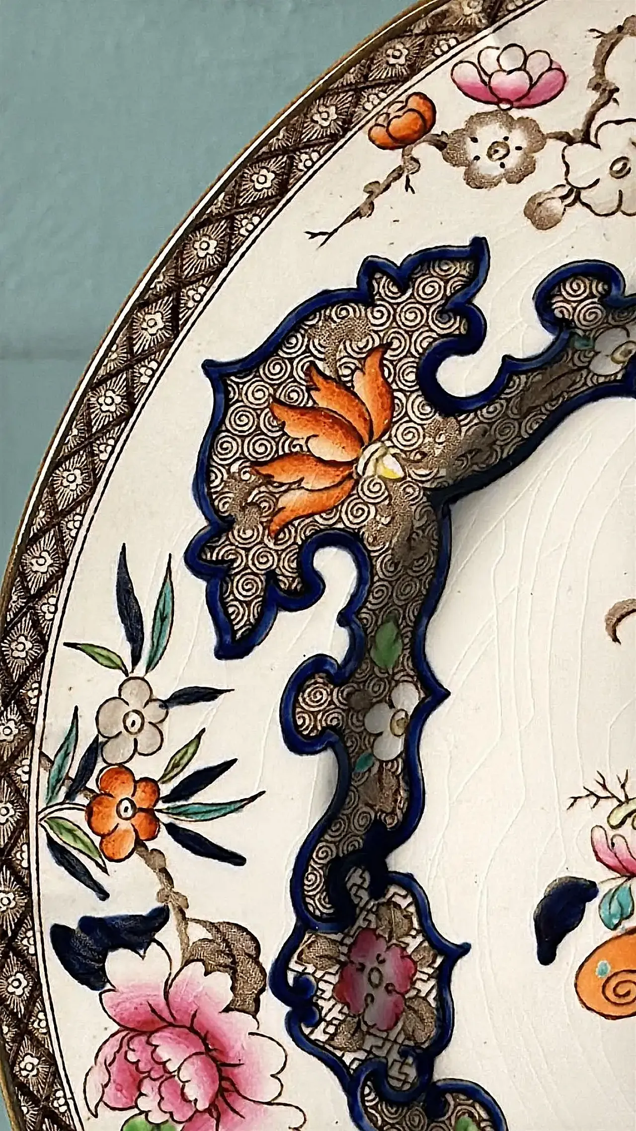 12 hand-painted English serving dishes, early 20th century 16