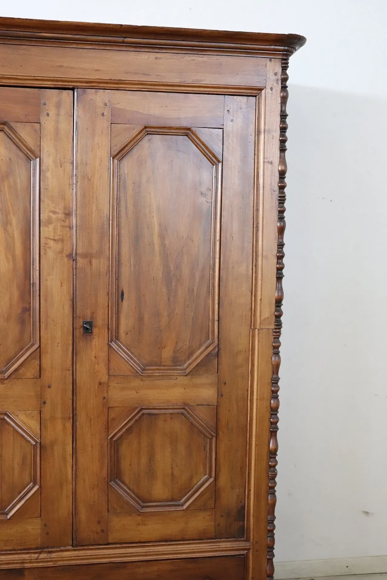 Armadio antico in legno di pioppo, '800 4