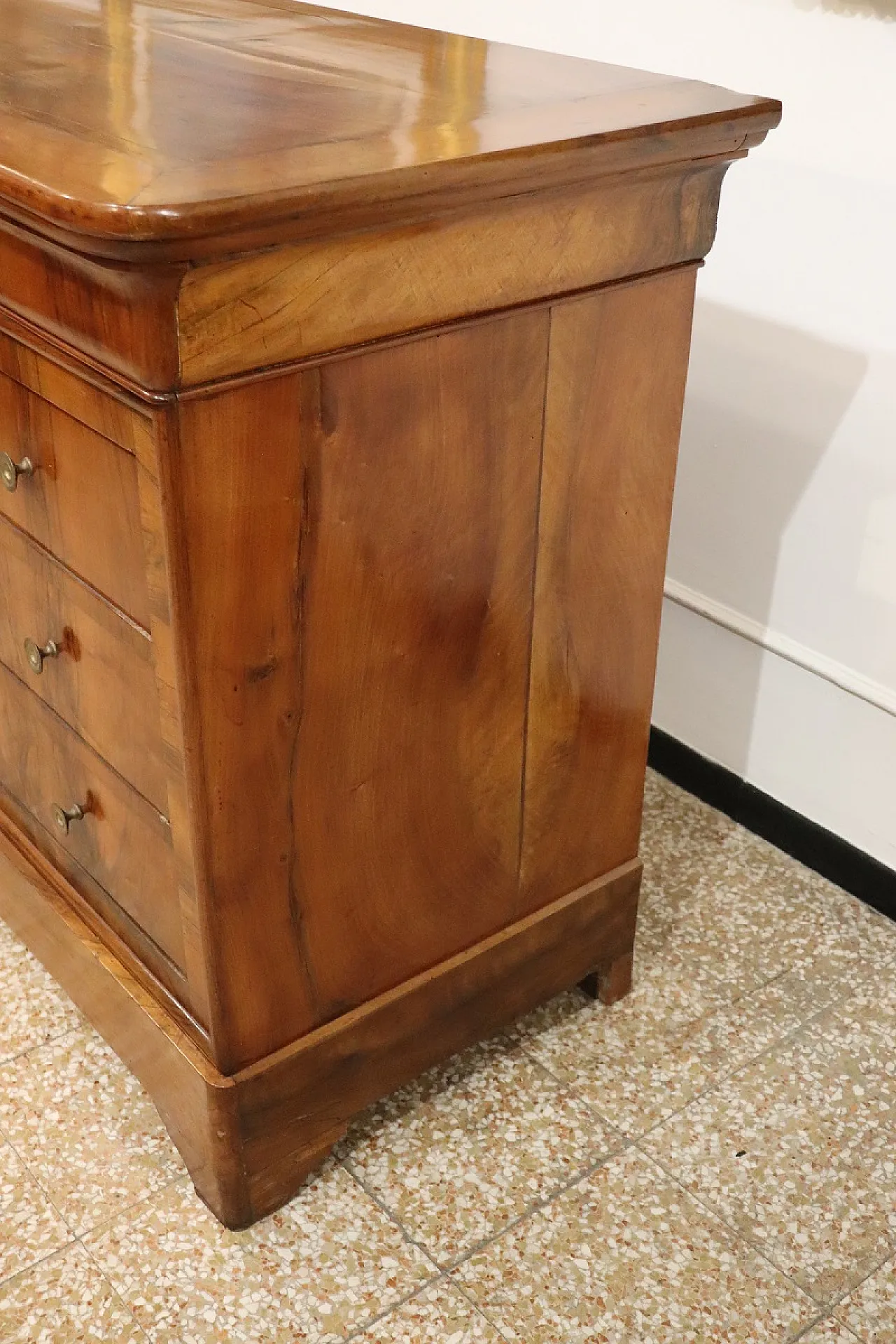 Comò antico in noce restaurato, metà '800 4